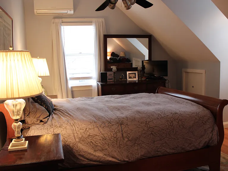 299 Washington St #2 — Photo 7