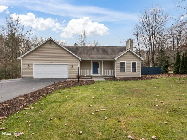 640 Kinns Road, Clifton Park, NY 12065