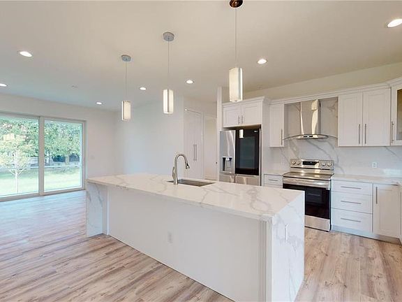 3rd image of 17007 Ginger Ln