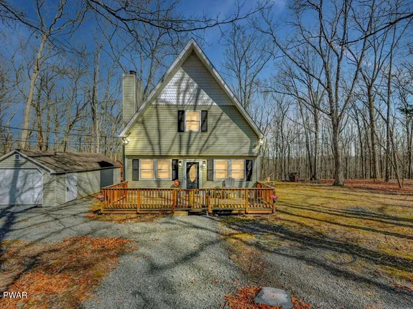 252 Upper Independence Dr, Lackawaxen, PA 18435