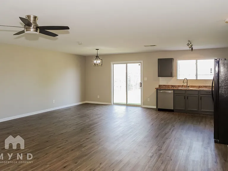 15188 Mill Valley Dr — Photo 8