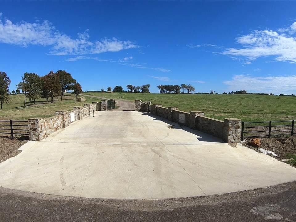 1st image of 13020 Honey Poo Ln