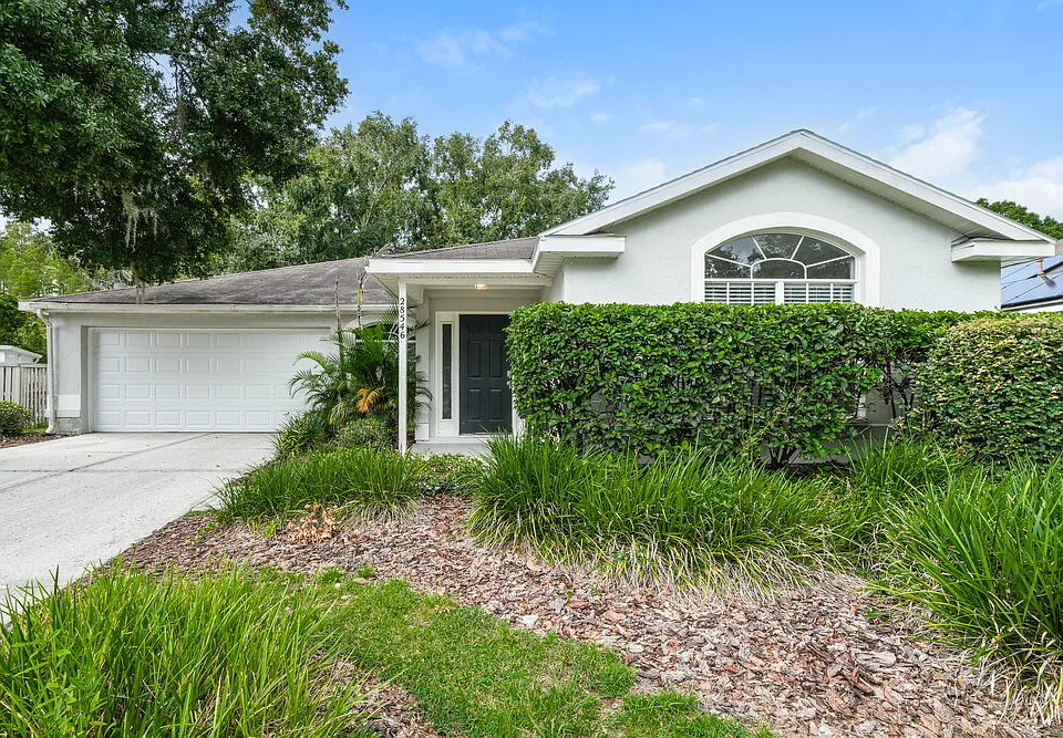 28546 Tall Grass Dr