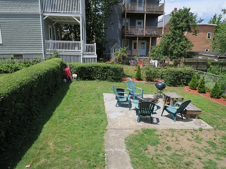 33 Crocker St #2 — Photo 14