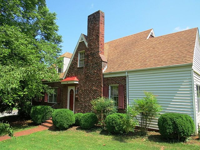 1st image of 901 Weston St