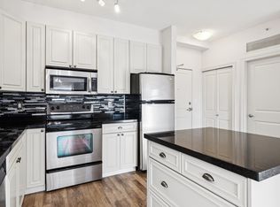 9819 104th St NW, Edmonton, AB T5K0Y8