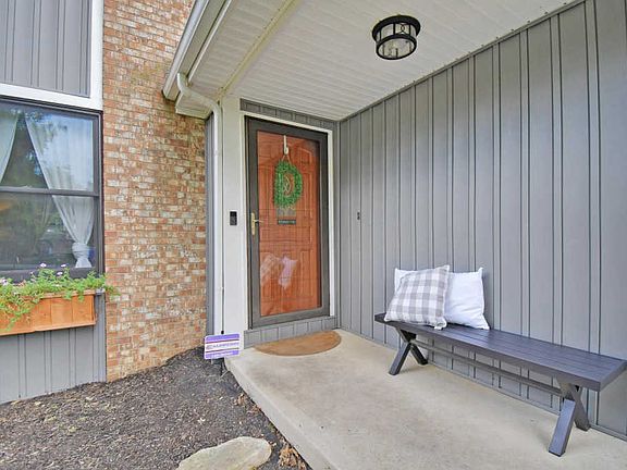 4th image of 3092 Downhill Dr