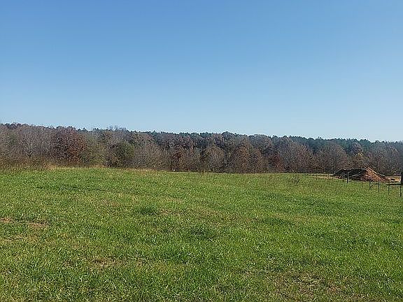 3rd image of 408 Grogan Rd