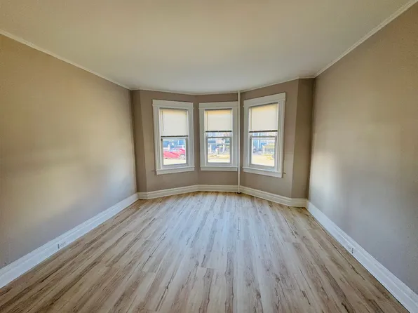 38 S 17th St, 38 S 17th St Floor 1, East Orange, NJ 07018