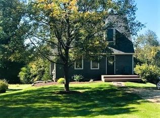 7 Ravine Dr, Galena, IL 61036