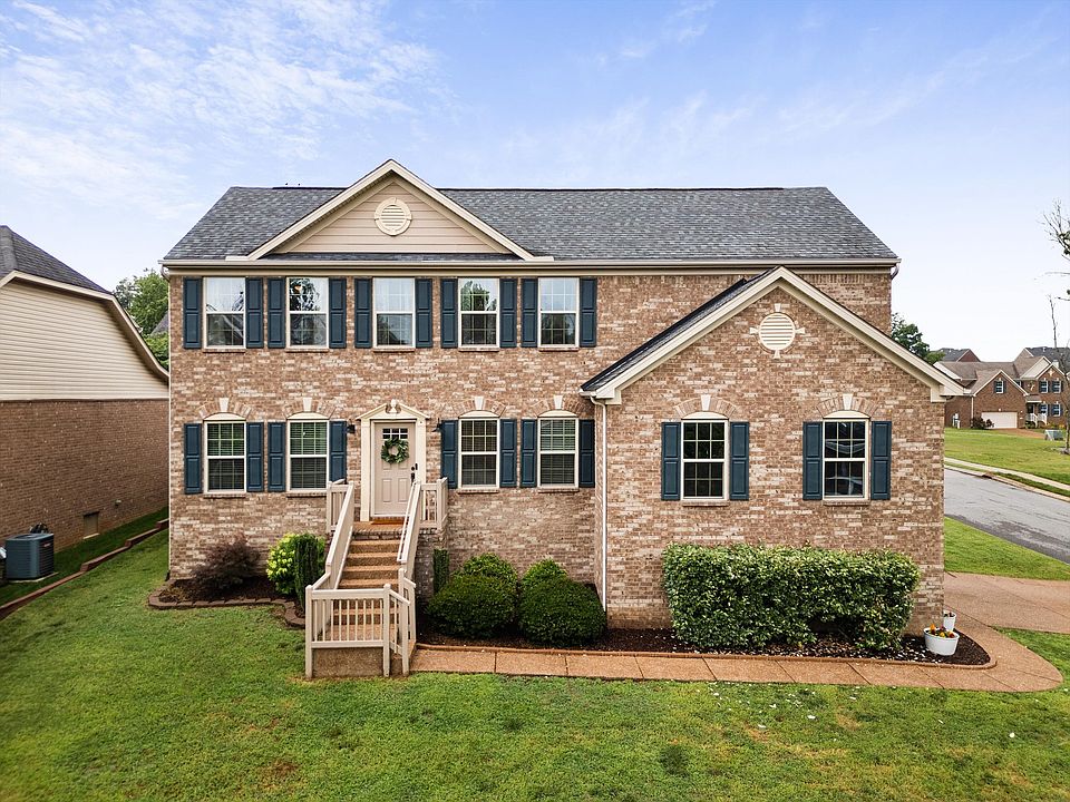 1st image of 610 Stonebridge Ln
