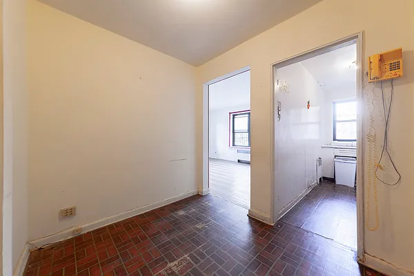 Sold by Silversons Realty LLC | media 17