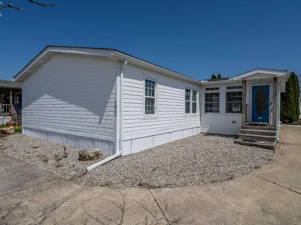 1633 N Harbor Crossing Rd, Lakeside Marblehead, OH 43440