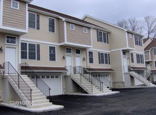 42 E Hayestown Rd #26, Danbury, CT 06811