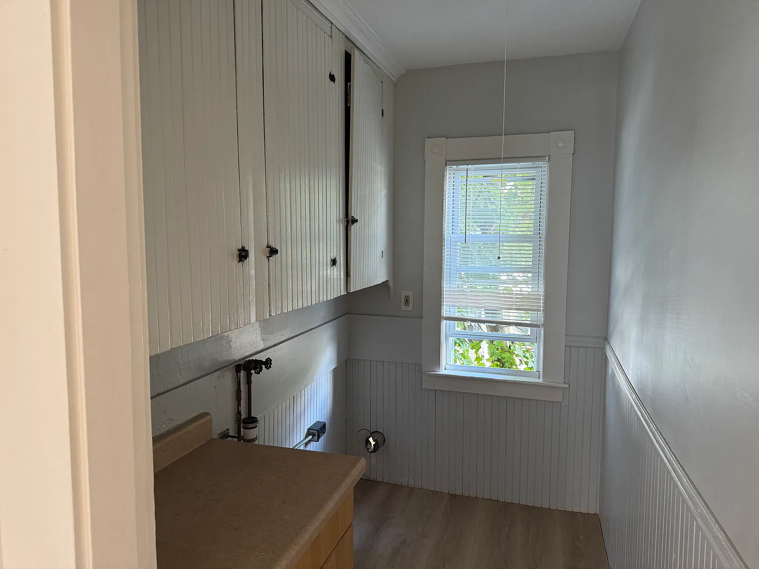3 bed, 1100 sqft, $2,400 — Photo 2