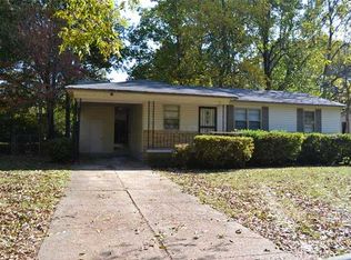 5440 Lochinvar Dr, Memphis, TN 38116