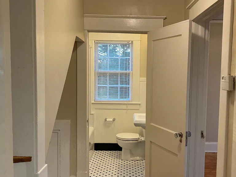103 E Lake Dr #B — Photo 12