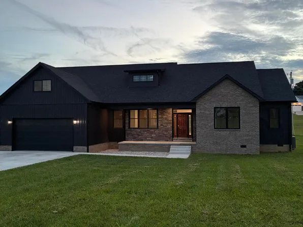 911 Milward Dr, Harrodsburg, KY 40330