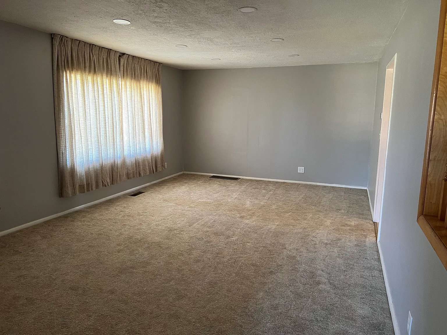 2 bed, 1444 sqft, $1,400 — Photo 3
