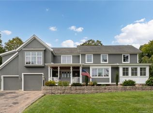 3 School St, Branford, CT 06405