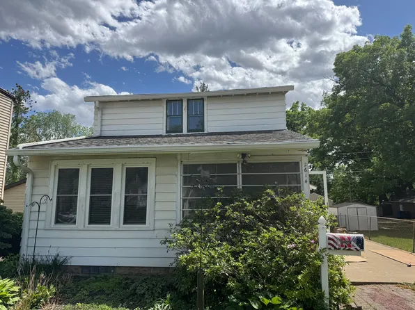 2614 23 1/2 Ave, Rock Island, IL 61201