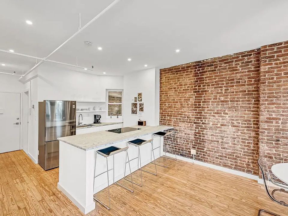 2nd image of 49 E 1st St APT 3R