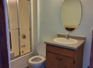 1013 S 13th St, Manitowoc, WI 54220