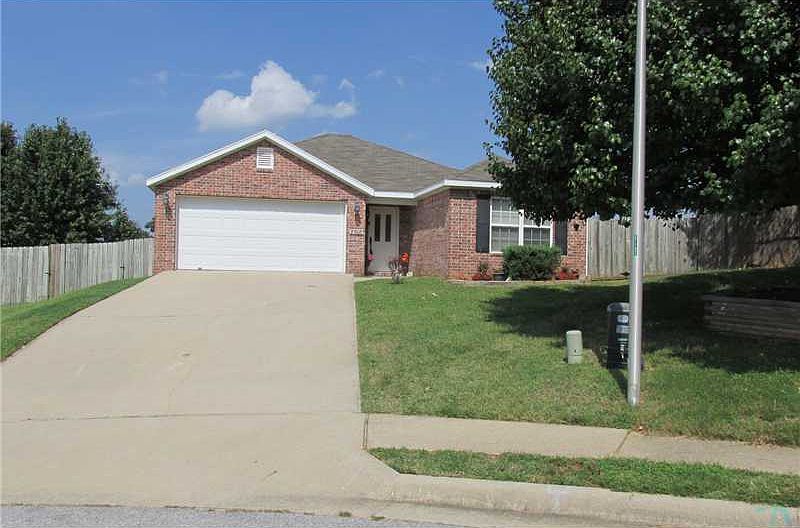 1st image of 2302 SW Pawnee St