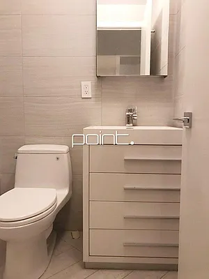 Rented by Point NYC | media 25