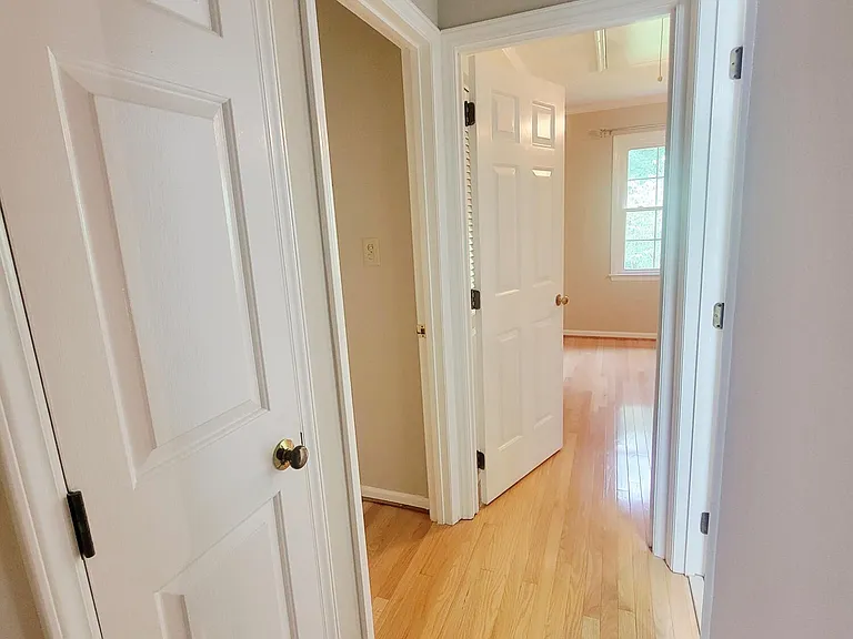 2856 Wycliff Rd — Photo 32