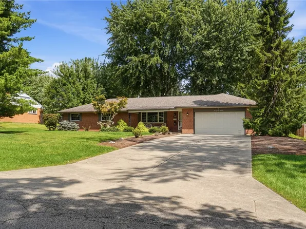 2116 Bonnie Dale Dr, Bellbrook, OH 45305