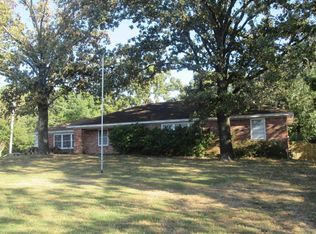 7520 W Markham St, Little Rock, AR 72205