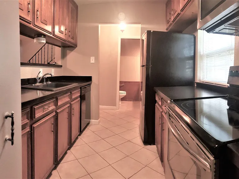 7604 Bridges Ave #B — Photo 5