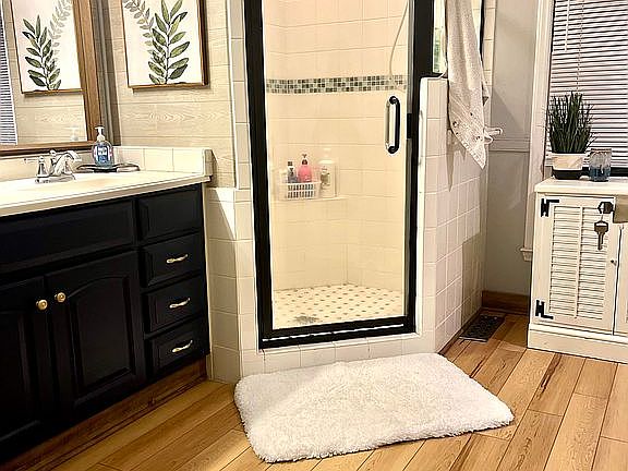 Partial pic of master bath