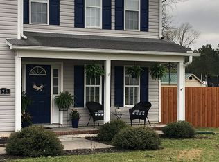 125 Camellia Creek Dr, Richlands, NC 28574