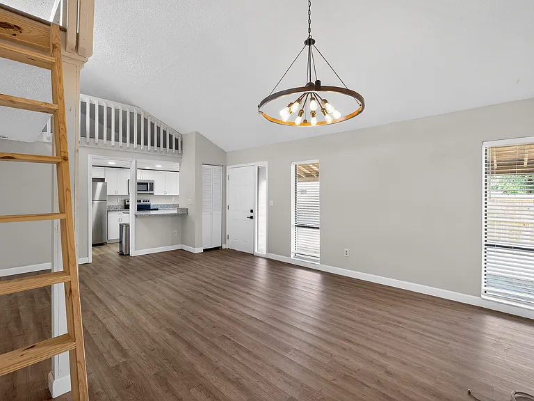 Living Room Area 2