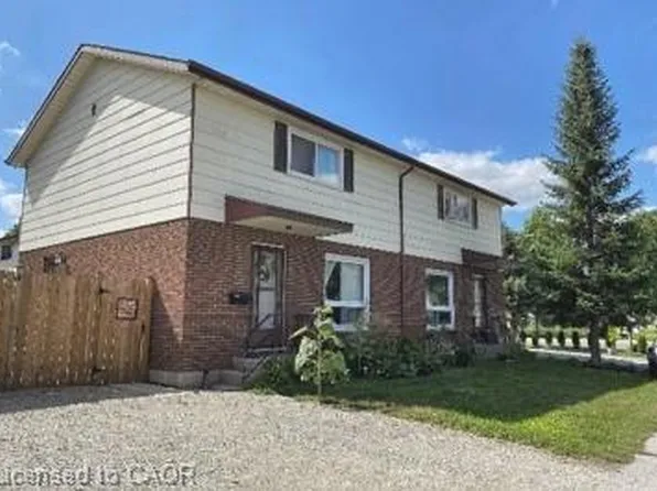 406 Queen St, Norfolk County, ON N4B 2L3
