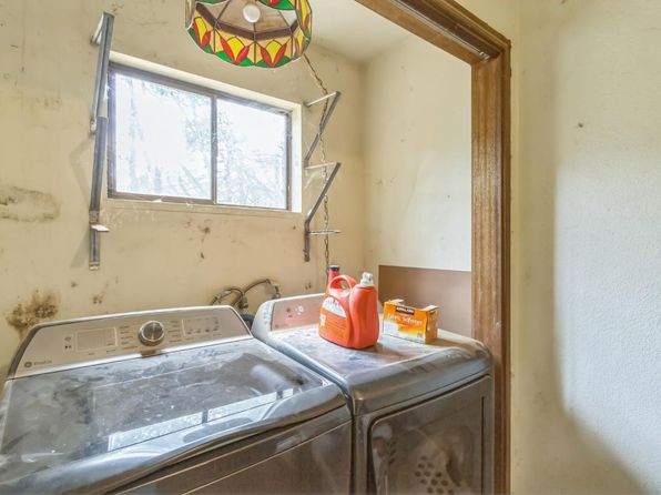 4227 Siskiyou Ave, Dunsmuir, CA 96025