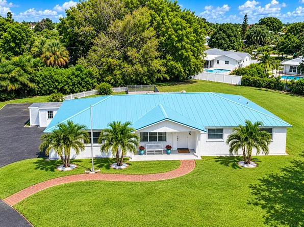1222 NW GREEN PINE Lane, Stuart, FL 34994