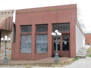 360 Main St, Mammoth Spring, AR 72554