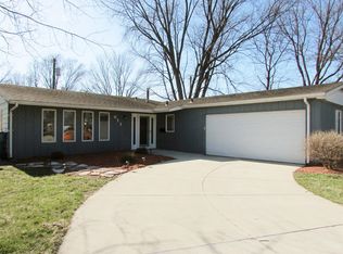 611 James Pl, Griffith, IN 46319