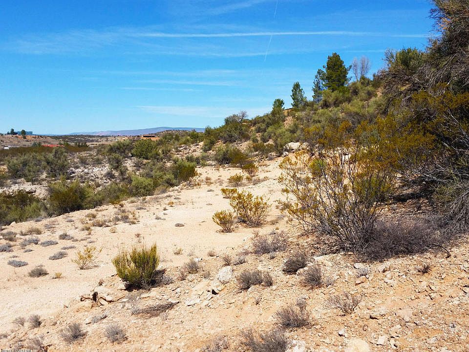 1st image of 2 Greasewood Ln