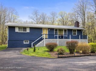 124 Shawnee Dr, Pocono Lake, PA