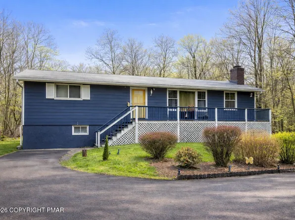 124 Shawnee Dr, Pocono Lake, PA 18347