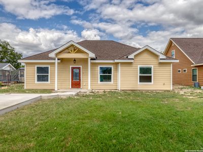 144 W Brazos St, Uvalde, TX, 78801