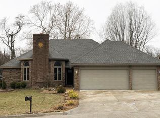 3265 S Oak Ave, Springfield, MO 65804