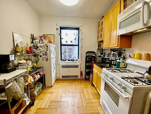 Rented by Lang Realty LLC | media 3