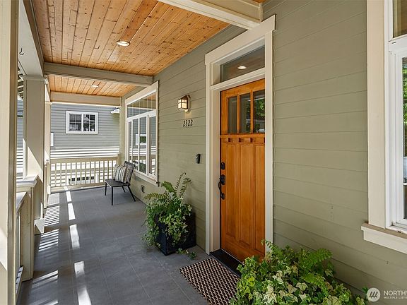 4th image of 2322 NE 92nd Street