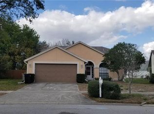 1461 Margarete Crescent Dr, Apopka, FL 32703