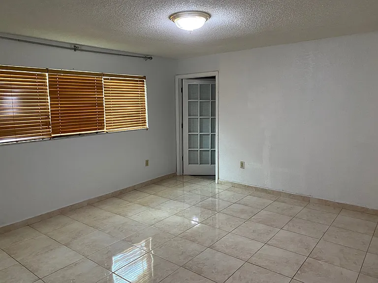 1907 SW 131 Place Ct — Photo 13